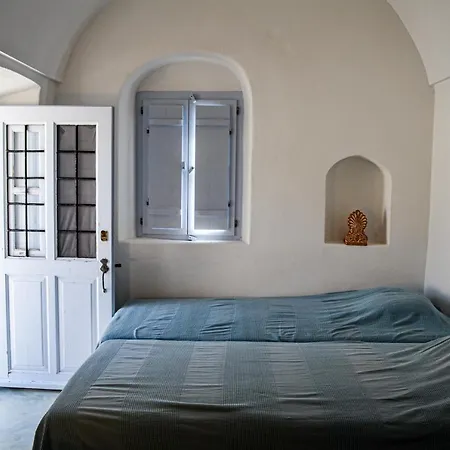 Holiday home Joseph X Traditional House In Castle - Double Emporio (Santorini)