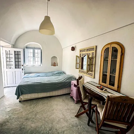 Joseph X Traditional House In Castle - Double *